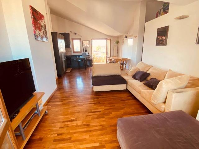 4-room flat in Via Martin Luther King, Trecastelli - Photo 1