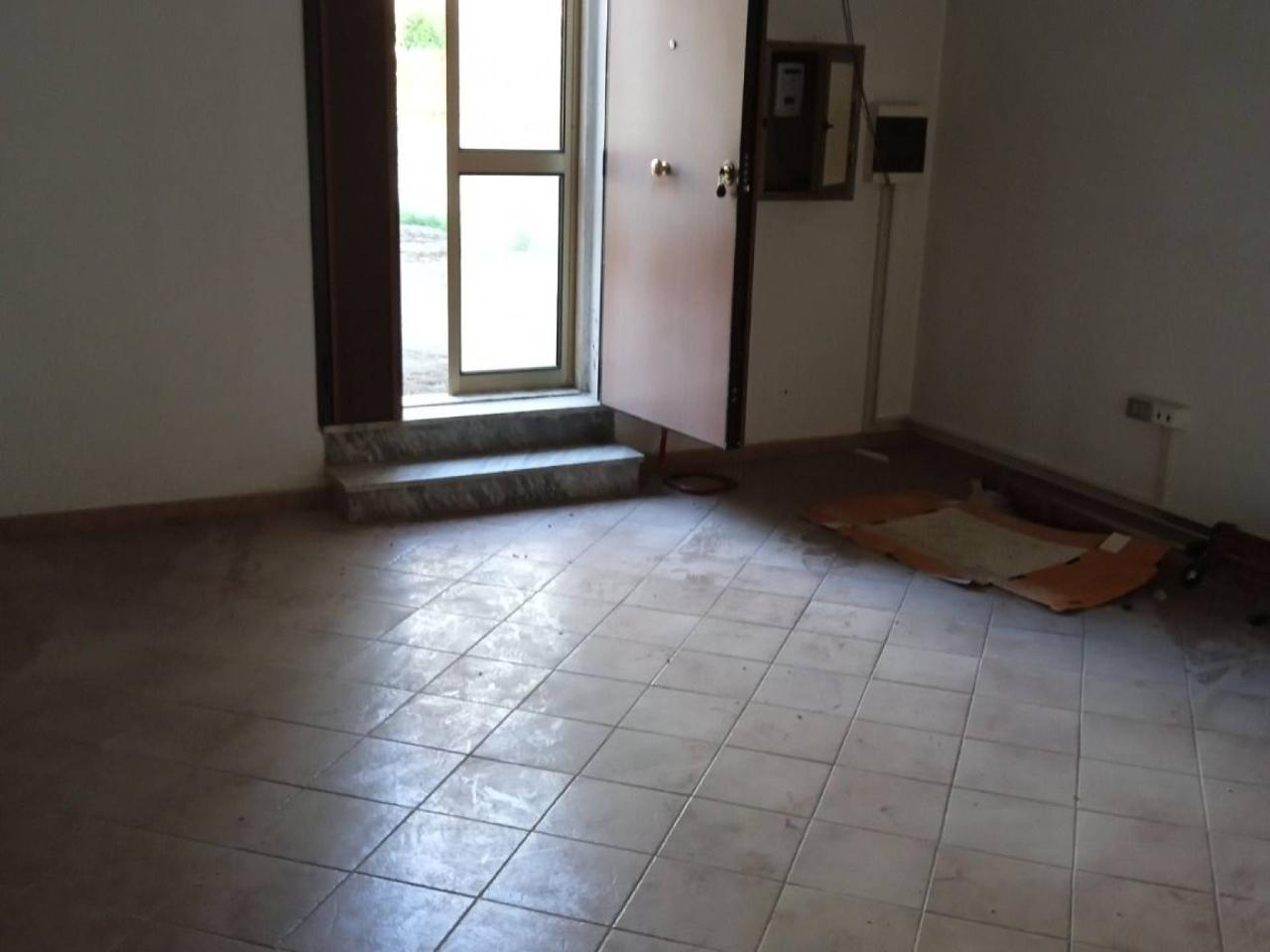 Ufficio condiviso in Via Piero Gobetti, Vibo Valentia, {3} - Foto 1
