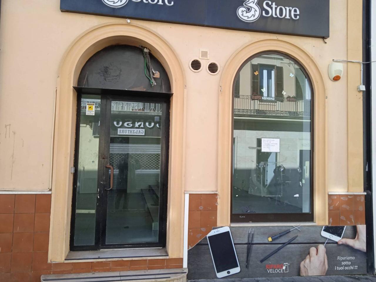 Negozio in Corso Vittorio Emanuele 3°, 0, Vibo Valentia, {3} - Foto 1