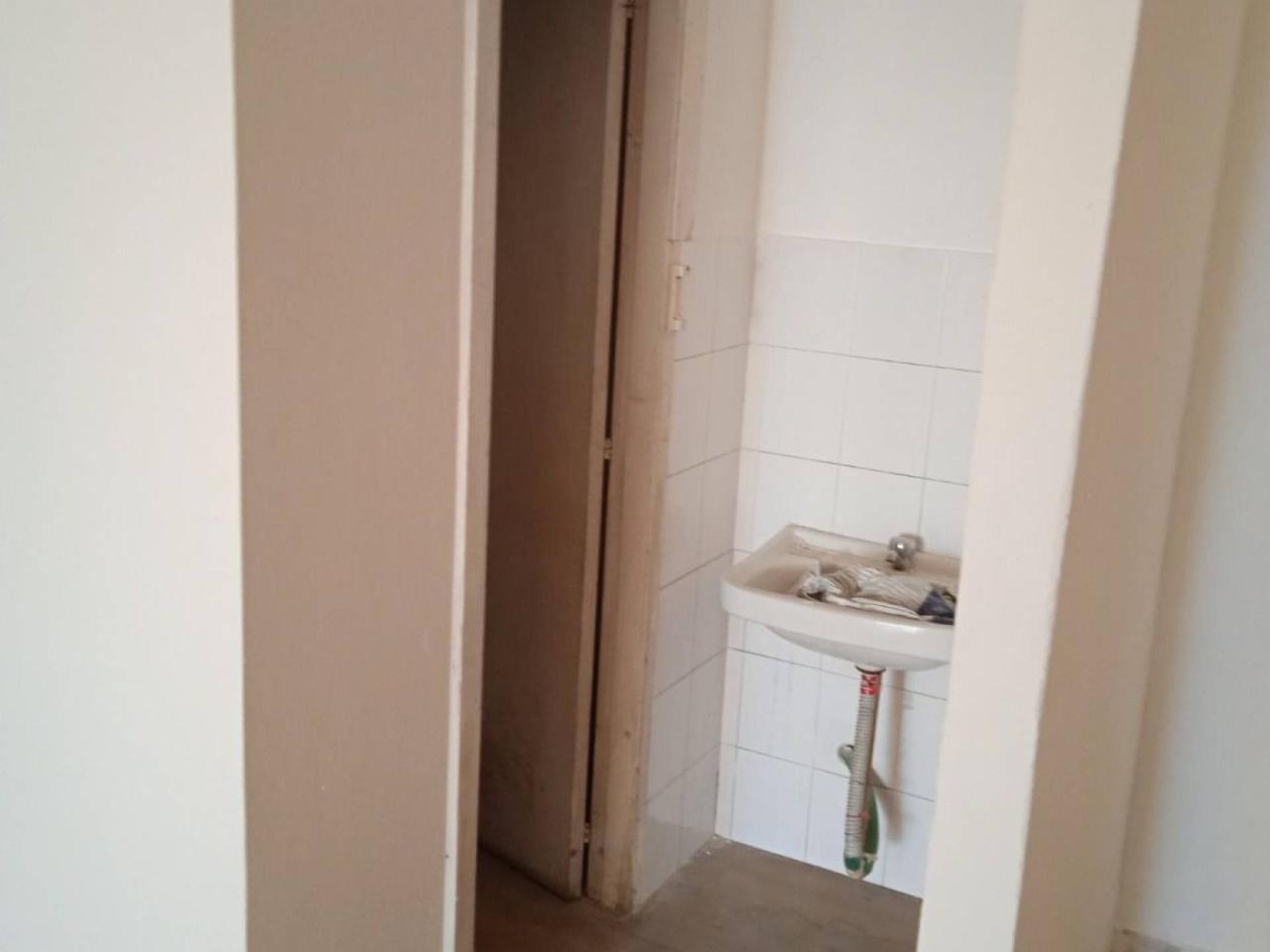 Negozio in Viale Alcide De Gasperi, Vibo Valentia, {3} - Foto 2