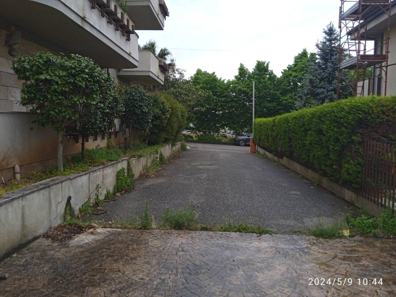 Ufficio condiviso in Via Pablo Neruda, Vibo Valentia, {3} - Foto 2