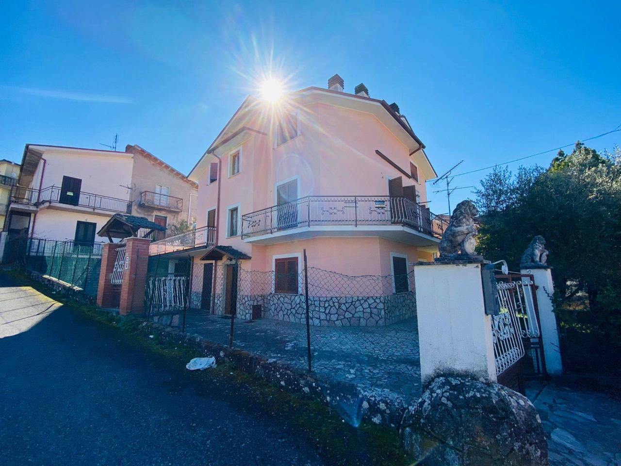 Villa in vendita a Petrella Salto