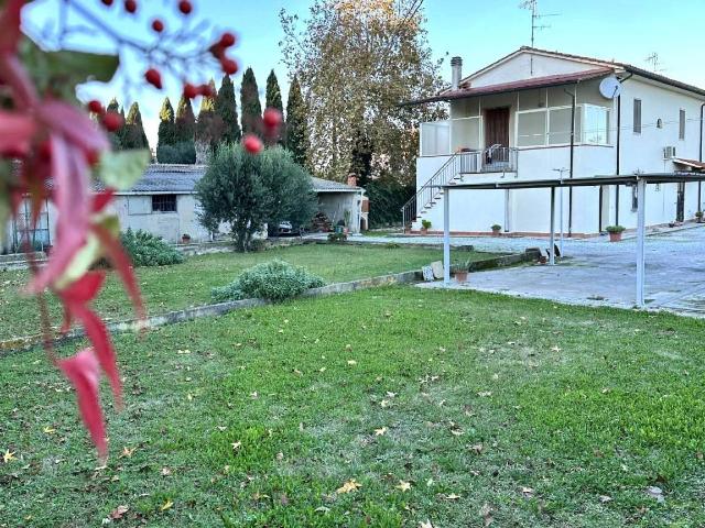 Country house or cottage in San Giuliano Terme, San Giuliano Terme - Photo 1