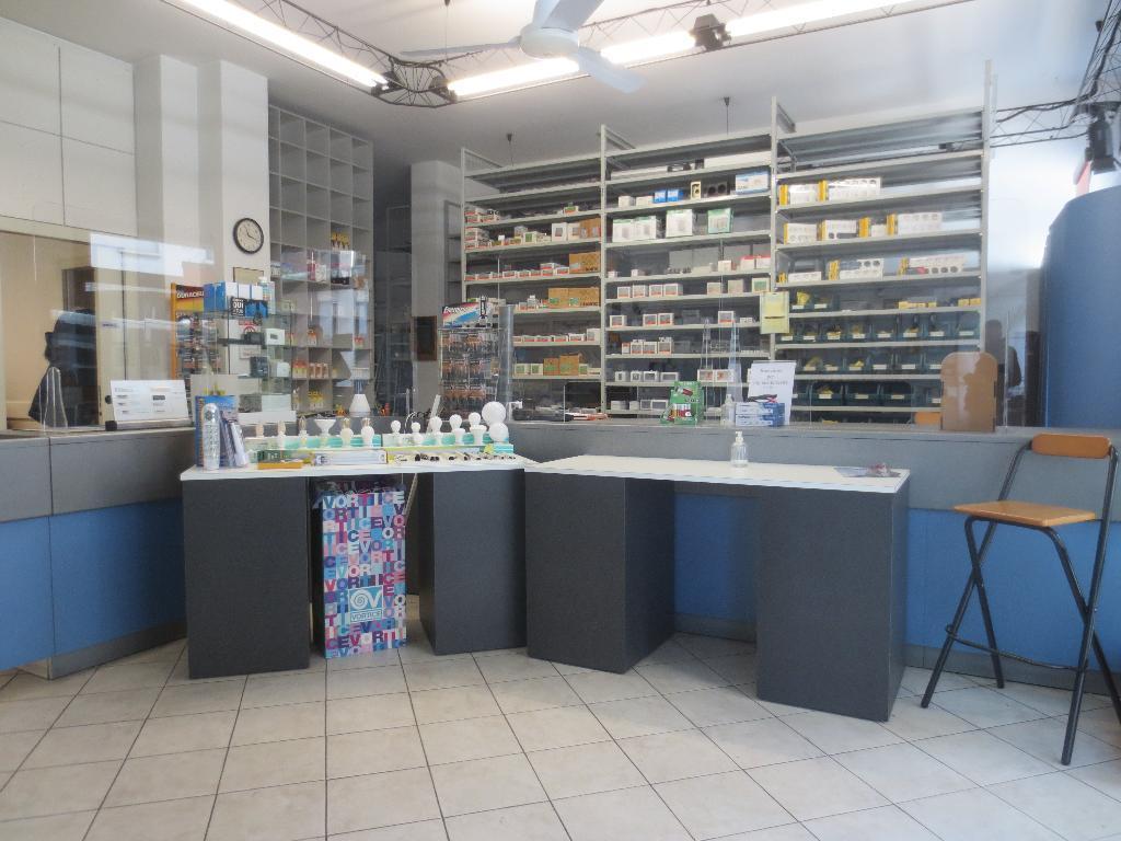 Negozio in Via Gramsci, Lissone, {3} - Foto 2