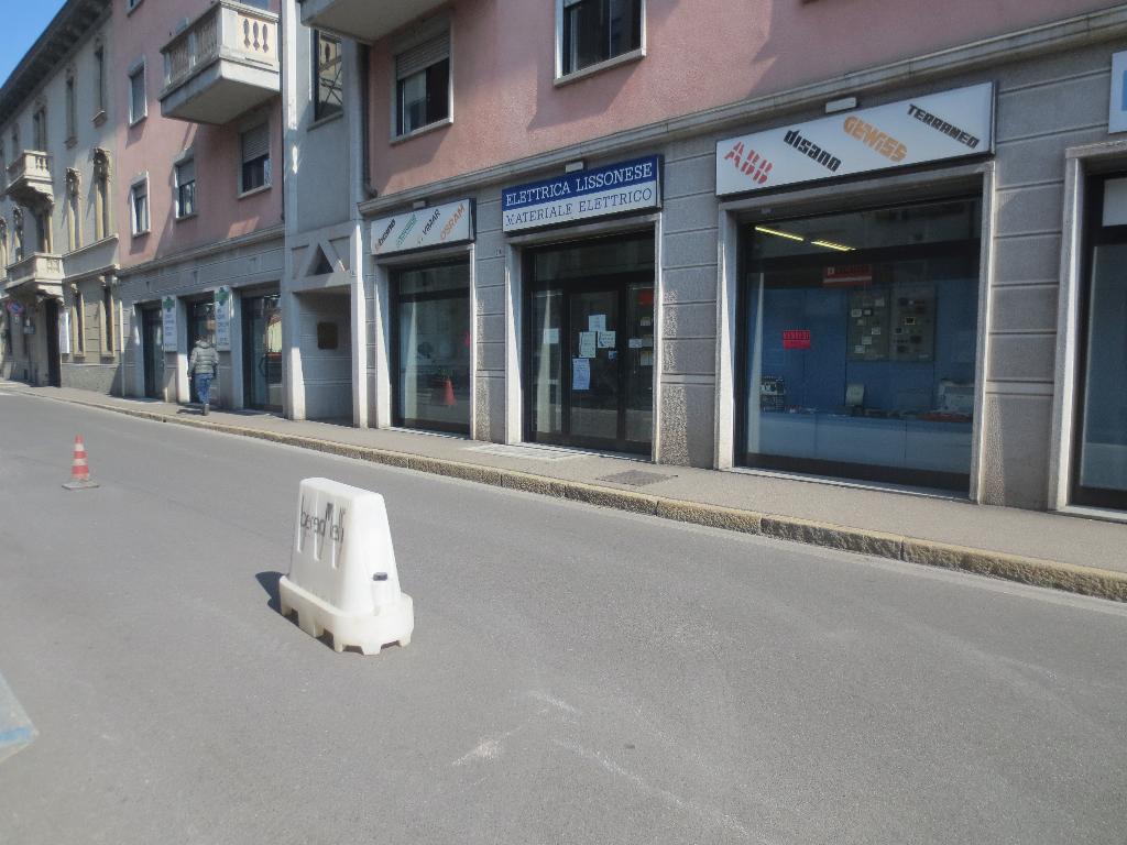 Negozio in Via Gramsci, Lissone, {3} - Foto 1