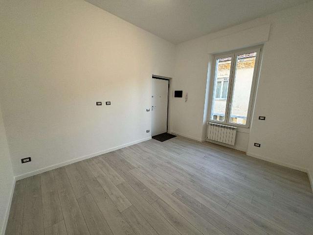 Vierzimmerwohnung in Via Azimonti , Carate Brianza - Foto 1