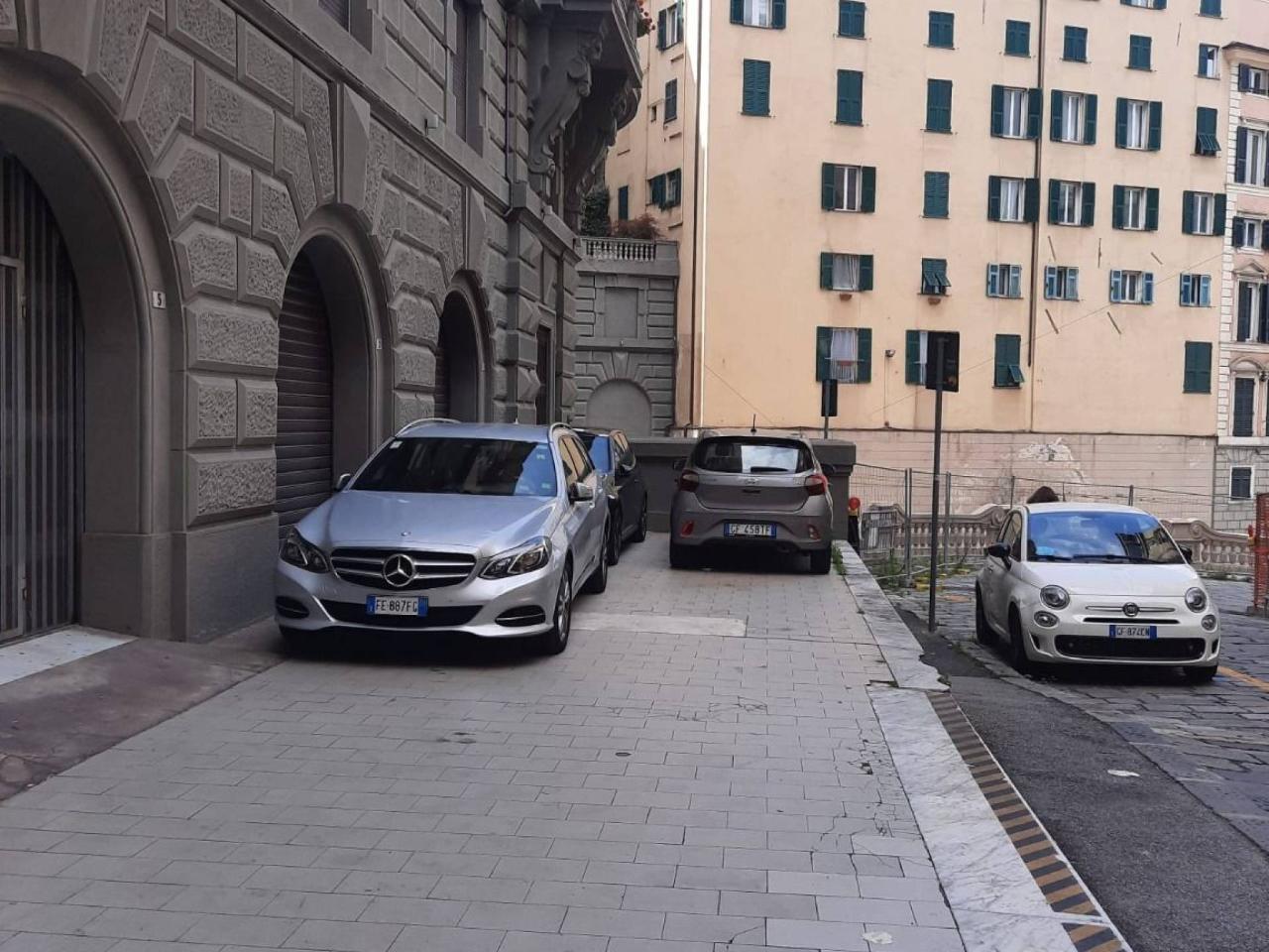 Posto auto in vendita a Genova