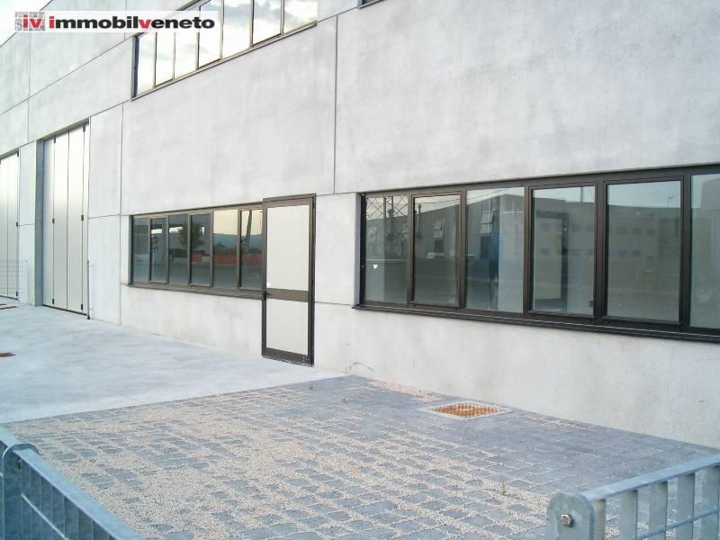 Esercizio commerciale in Via Roma 52, Lonigo, {3} - Foto 2