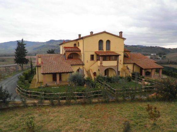 Appartamento in vendita a Montecatini Val Di Cecina