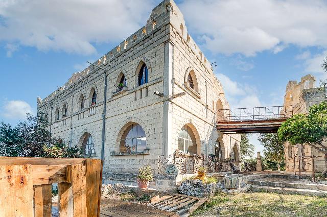 Single-family villa in Pmhf+86m Carovigno, Province Of Brindisi, Carovigno - Photo 1