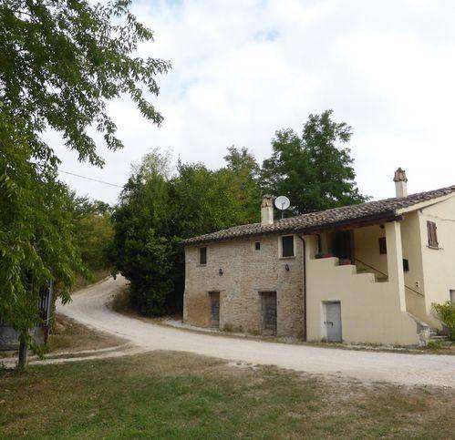 Rustico in vendita a Pergola