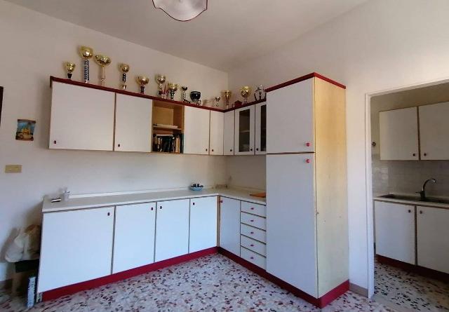 Apartament in Viale John E Robert Kennedy, Fermignano - Photo 1