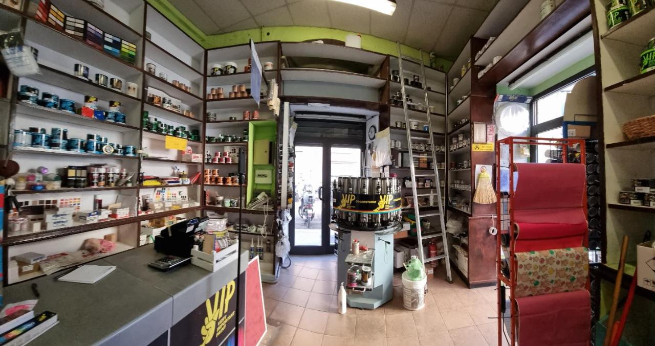 Locale commerciale in vendita a Livorno