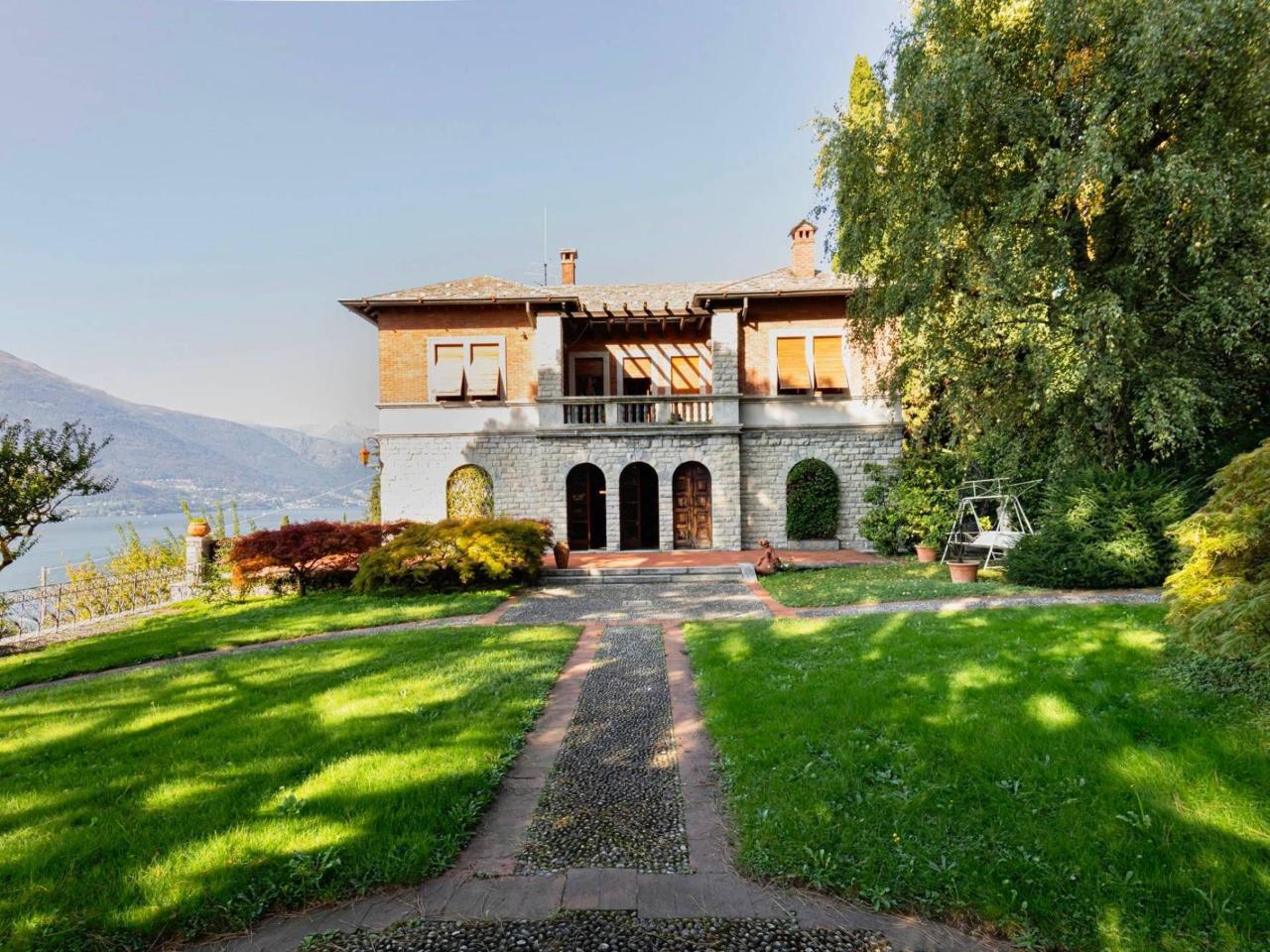 Villa in vendita a Bellano