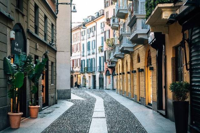 Shop in Via Fiori Chiari, Milano - Photo 1