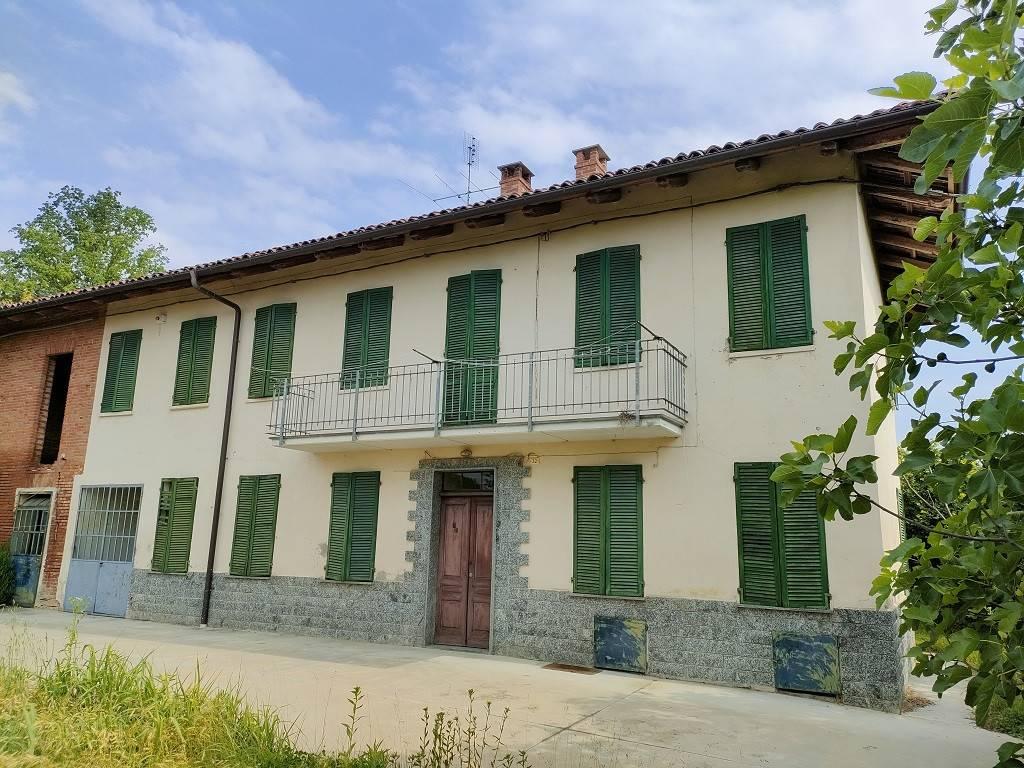 Rustico in vendita a San Damiano D'Asti