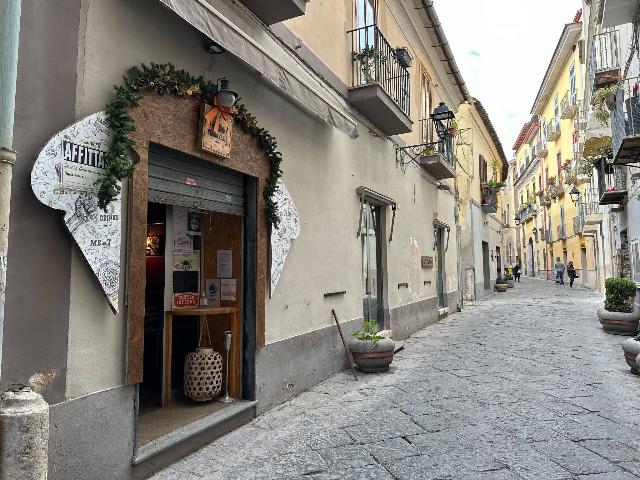 Geschäft in Via Sant'Agostino, Caserta - Foto 1