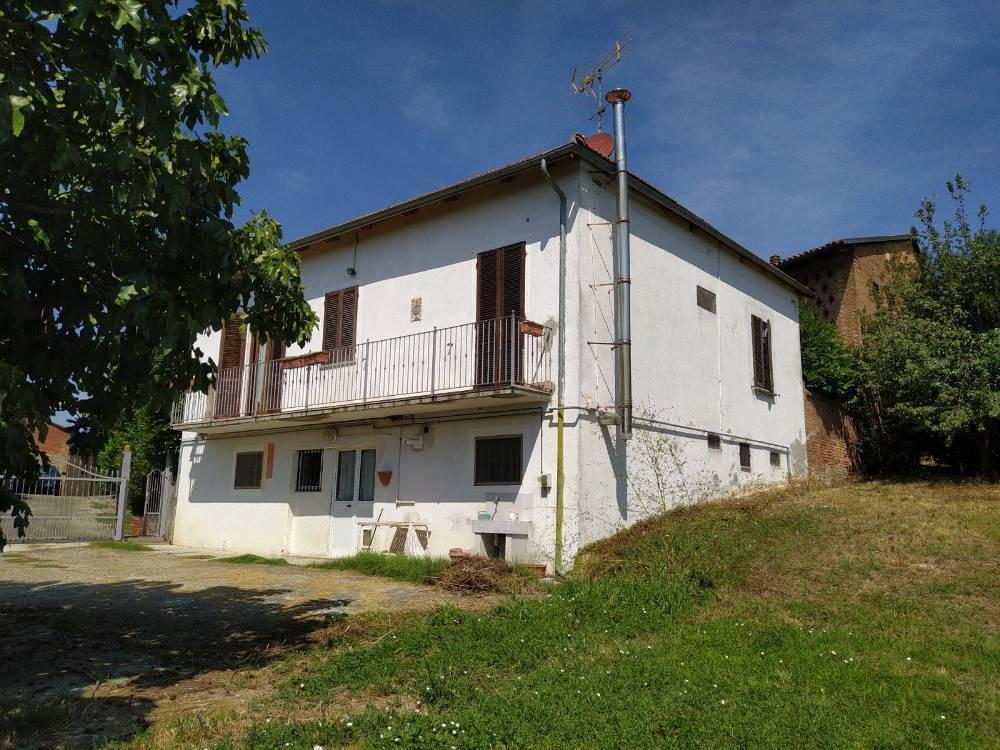 Villa in vendita a Montiglio Monferrato