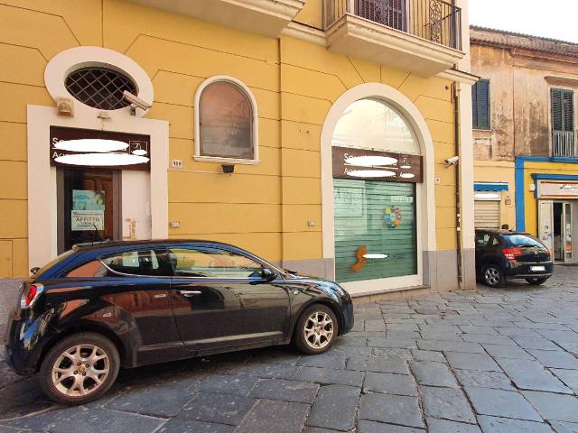 Shop in Via San Francesco d'Assisi, Maddaloni - Photo 1