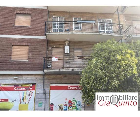 2-room flat in Viale Lincoln, Caserta - Photo 1