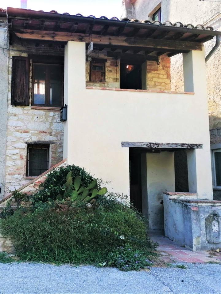 Casa indipendente in vendita a Fabriano