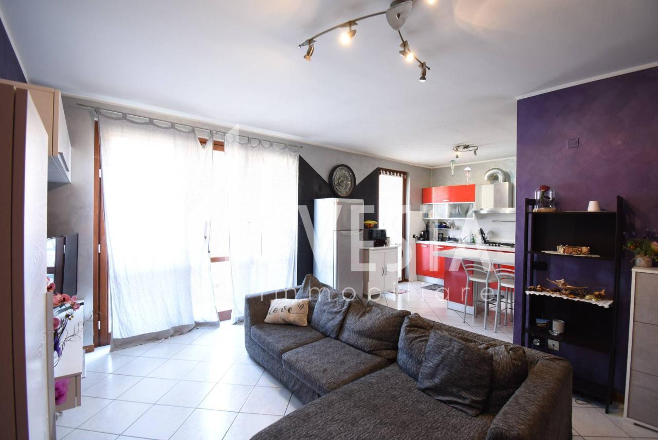 Appartamento in vendita a Cernusco Lombardone