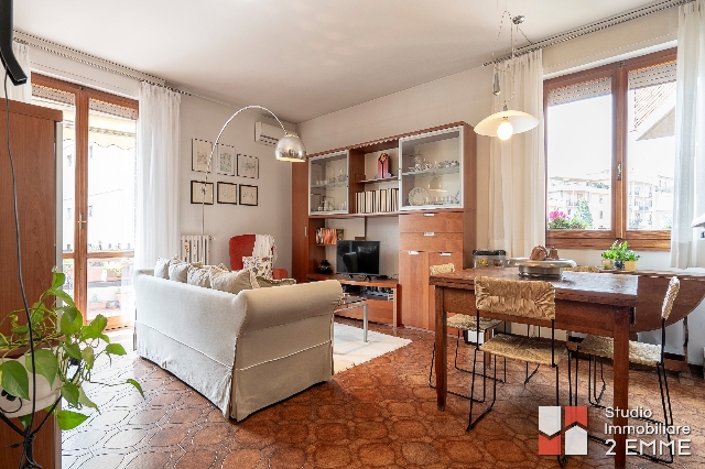 4-room flat in Via Alfredo Guarducci, Prato - Photo 1