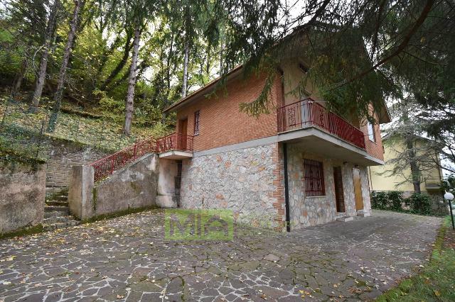 Detached house in Via F. Durante, Montefortino - Photo 1