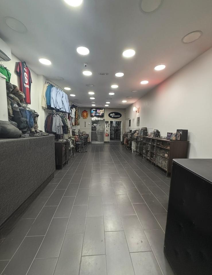 Palazzina commerciale in , Mercato San Severino, {3} - Foto 2