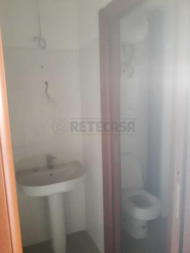 Palazzina commerciale in , Mercato San Severino, {3} - Foto 2