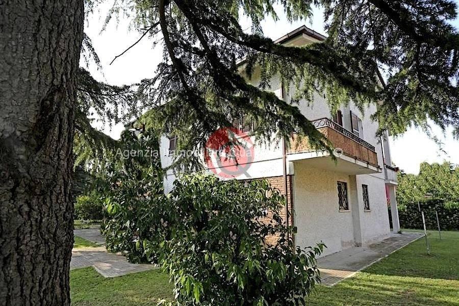 Villa in vendita a Colli al Metauro