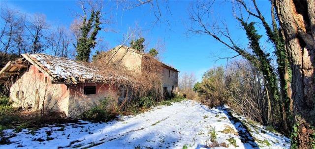 Rustico in Località Montegiove, Fano - Foto 1