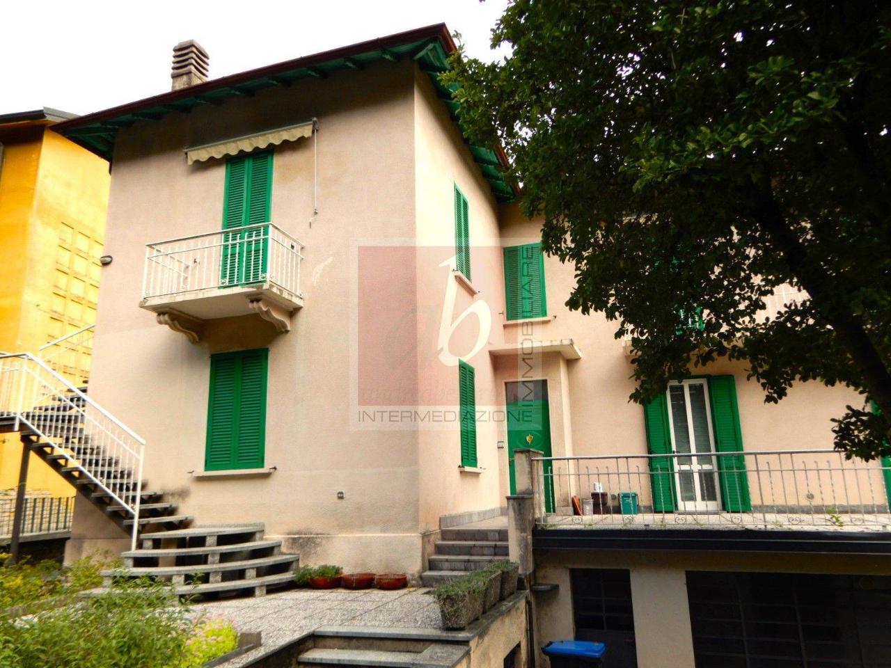 Appartamento in vendita a Laveno Mombello
