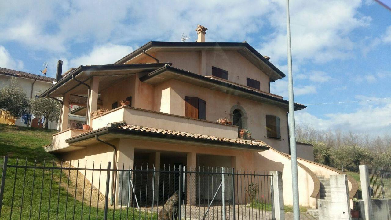 Villa in vendita a Mondaino
