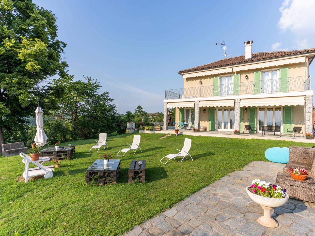 Villa in vendita a Asti