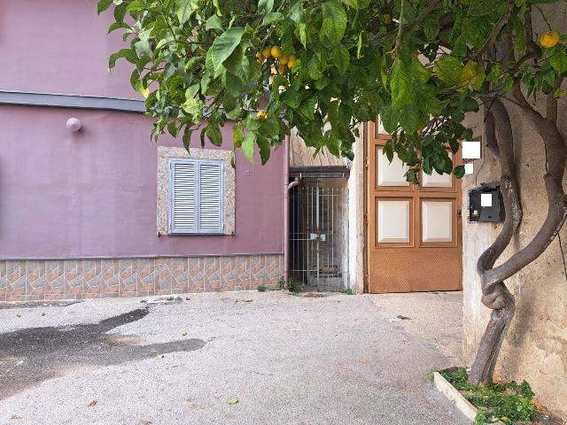 Casa indipendente in Via Ponte Carolino, Maddaloni - Foto 1