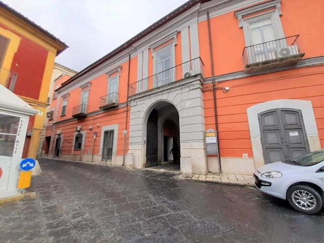 4-room flat in {3}, Piazza De Sivo - Photo 1