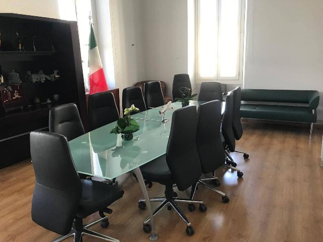 Shared office in Via Nazionale, Roma - Photo 1