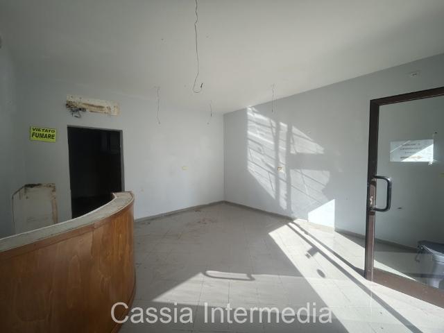 Geschäft in Via Roma 14, Castel Sant'Elia - Foto 1