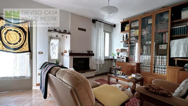 Terraced house in Piazzetta Giustignani, Spresiano - Photo 1