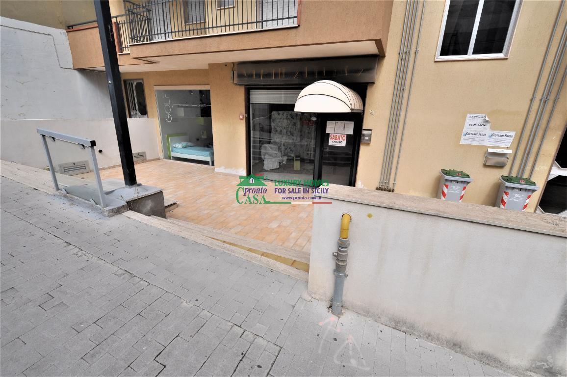 Locale commerciale in , Ragusa, {3} - Foto 1