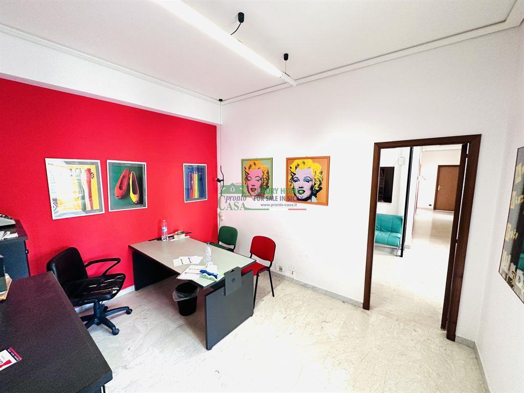 Ufficio in , Ragusa, {3} - Foto 2