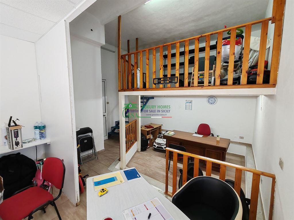 Locale commerciale in , Ragusa, {3} - Foto 2