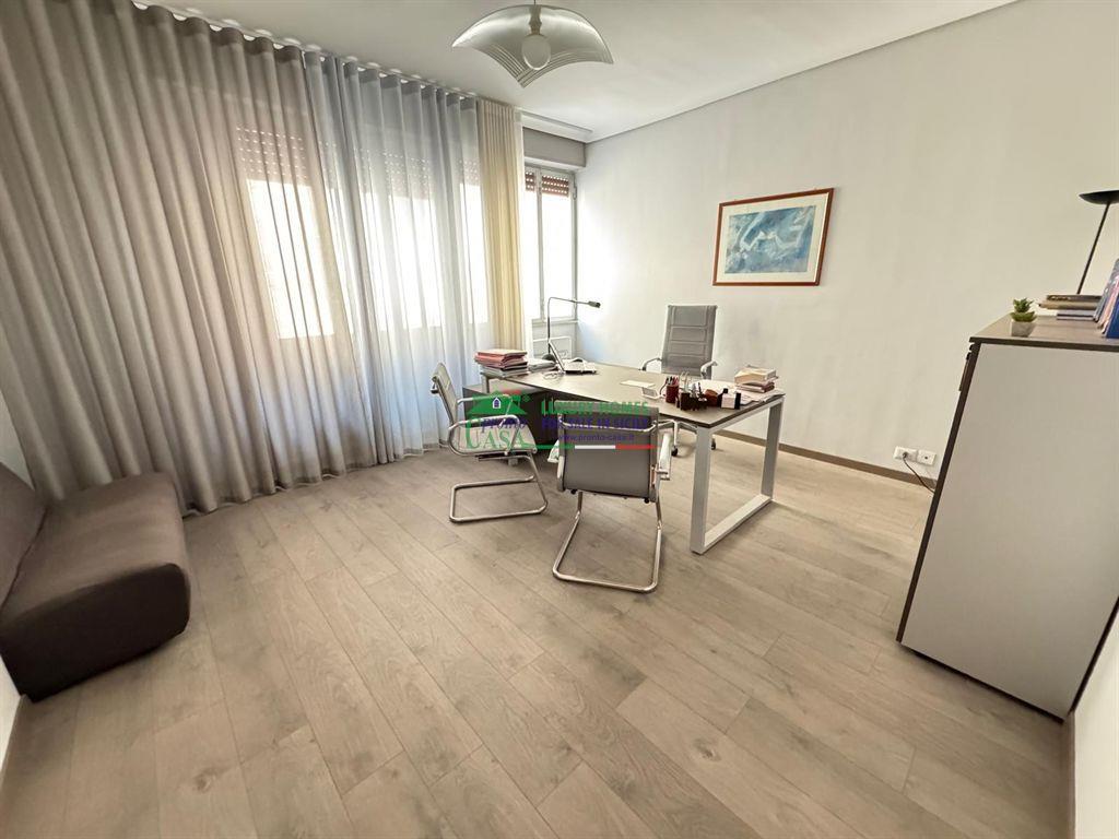 Ufficio in , Ragusa, {3} - Foto 1