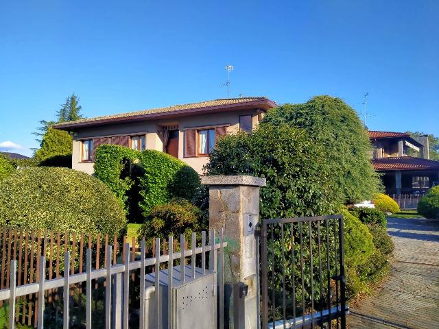 Villa in Via Lavorascio 150, Ispra - Foto 1