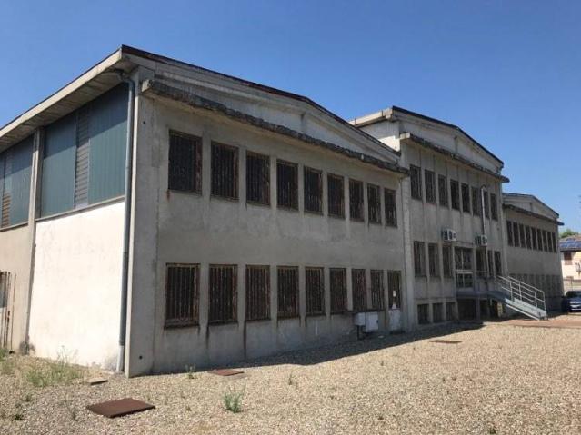 Industrial shed in Via Giuseppe di Vittorio, Casale Monferrato - Photo 1