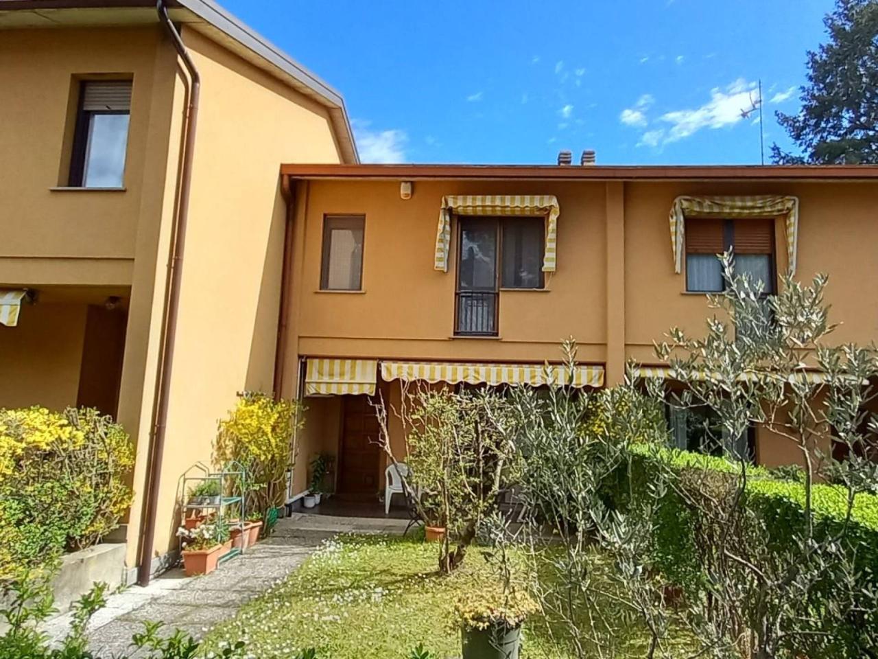 Villa a schiera in vendita a Luvinate