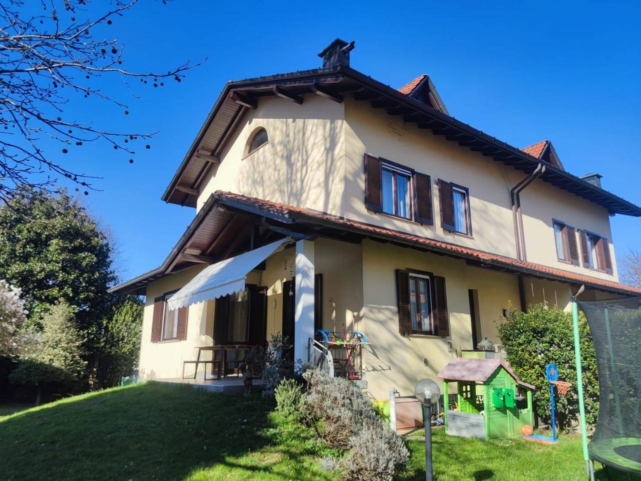 Villa in vendita a Jerago Con Orago