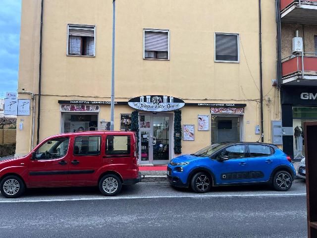 Geschäft in Via delle Margherite 55, Aprilia - Foto 1