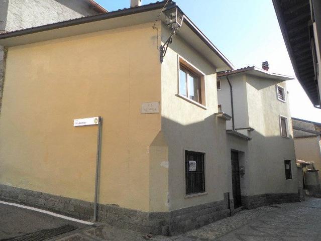 Casa indipendente in Via Dante Alighieri 28, Endine Gaiano - Foto 1